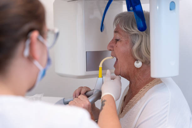 Best Emergency Tooth Extraction in Carbondale, KS